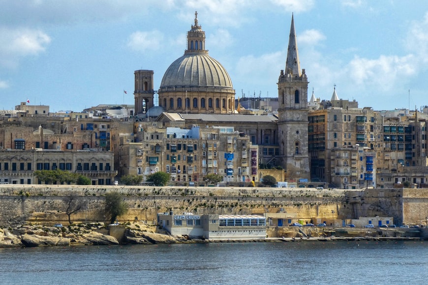 Chi phí sinh hoạt Malta mùa hè 2022